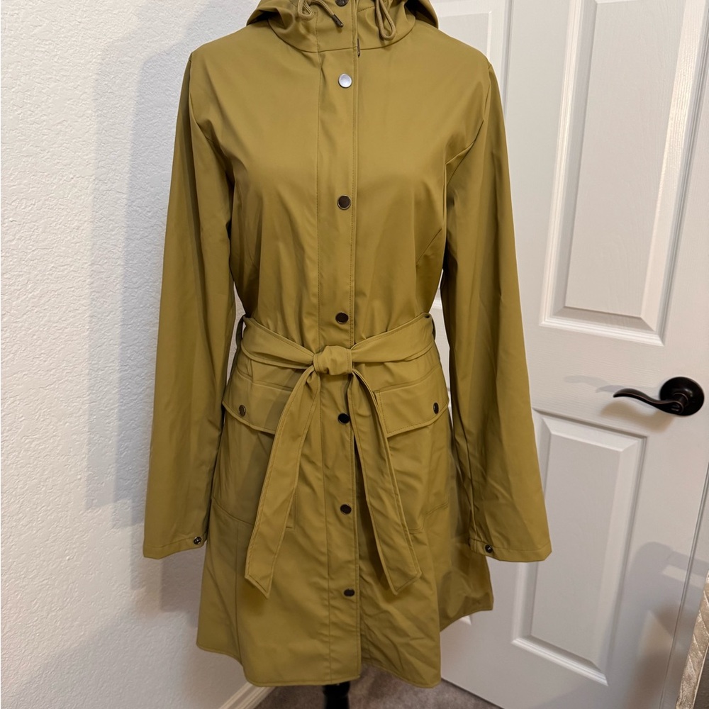Rains Women's Khaki/Olive Curve Hooded Trench Coat - Medium